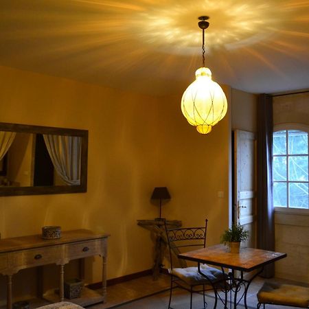 Mas Petit Prince Bed & Breakfast Arles Rom bilde