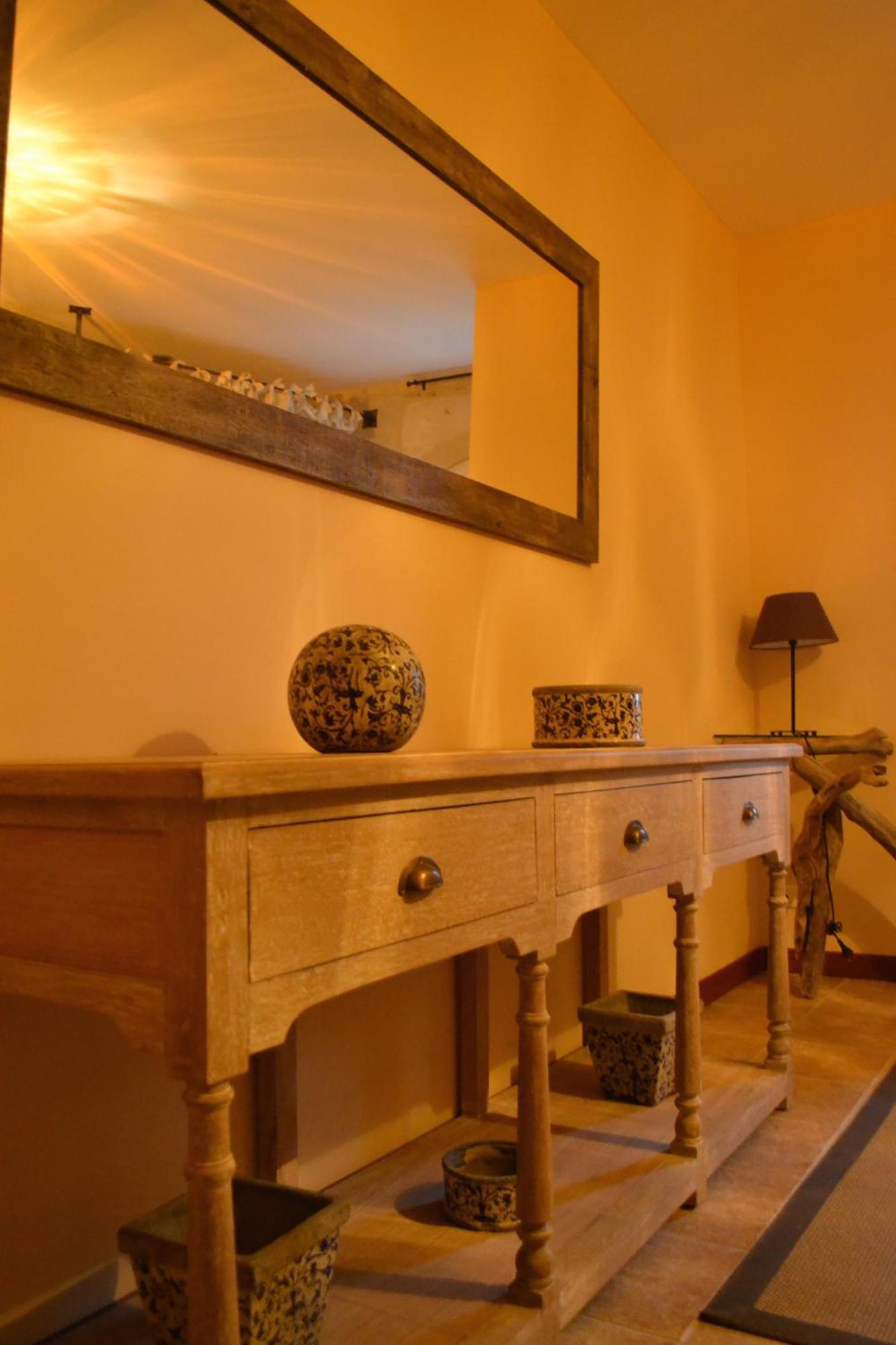 Mas Petit Prince Bed & Breakfast Arles Rom bilde