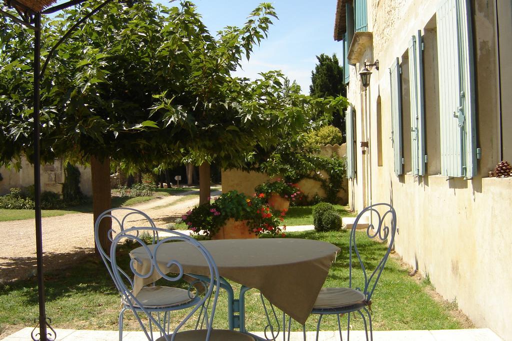 Mas Petit Prince Bed & Breakfast Arles Eksteriør bilde